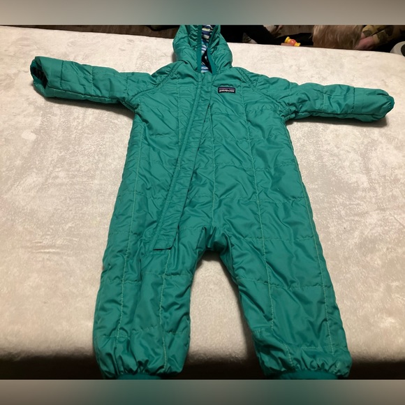 Patagonia reversible snowsuit - Picture 2 of 5